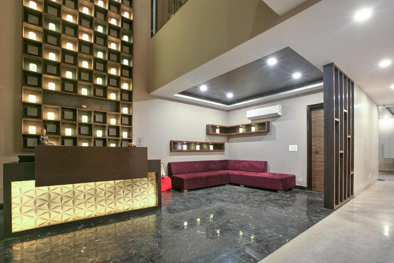 Southwest Inn - Boutique Hotel Delhi  Extérieur photo